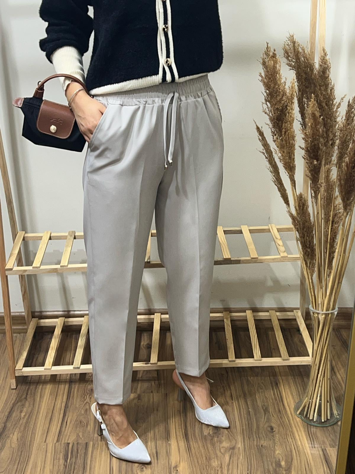 Her Kombinin Vazgeçilmezi: En Çok Satan Double Krep Kumaş Pantolon