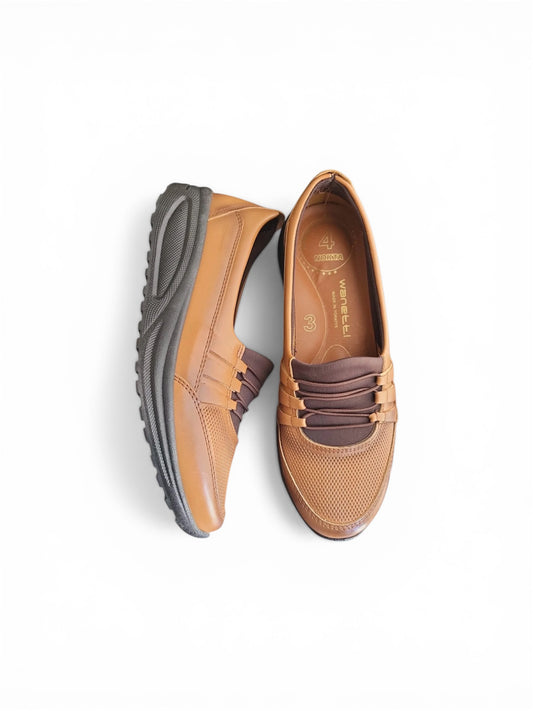 KOLAY GİYİLEBİLİR ORTOPEDİK KADIN AYAKKABI