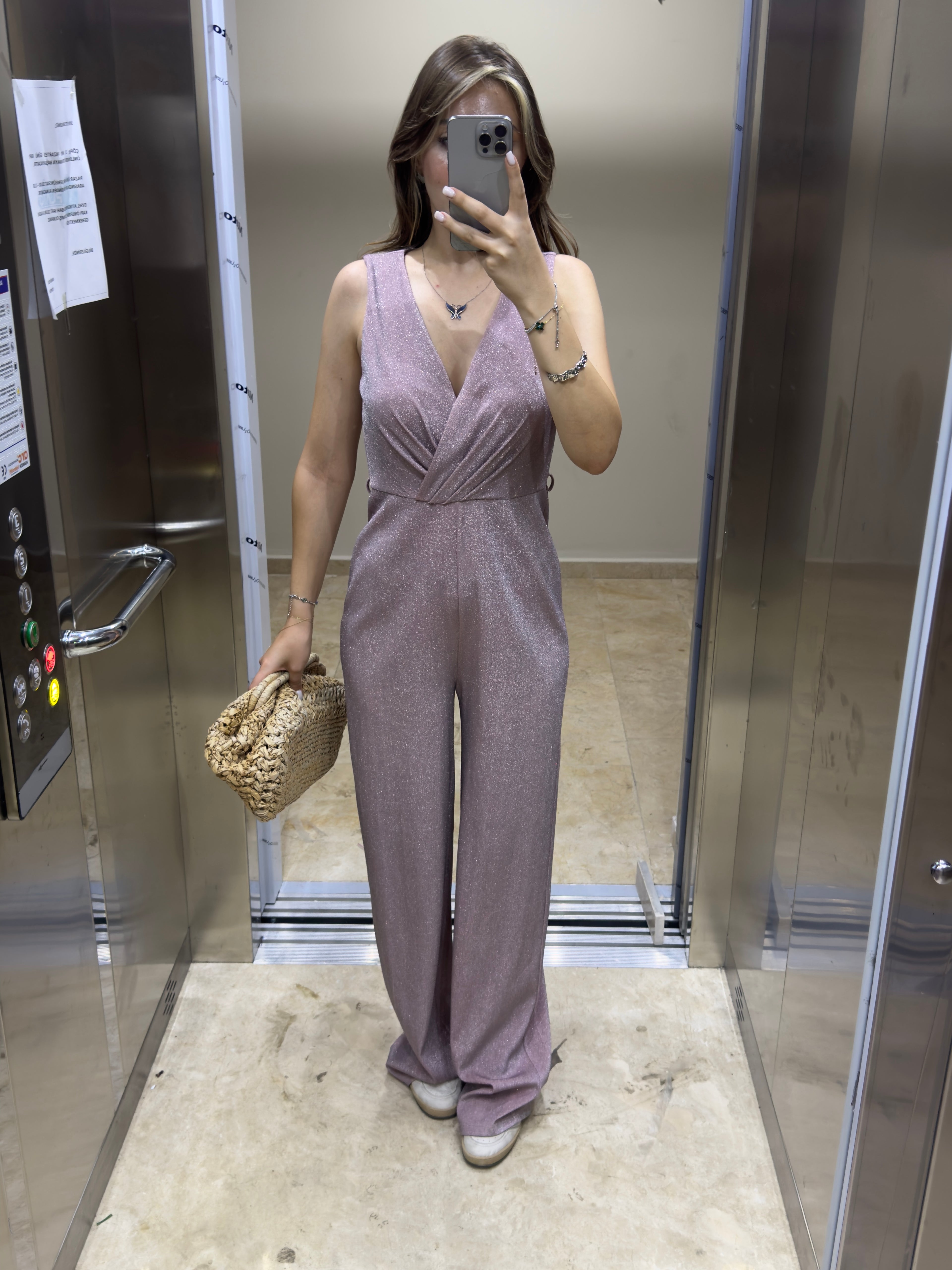 Kendinden Simli V Yaka Tulum