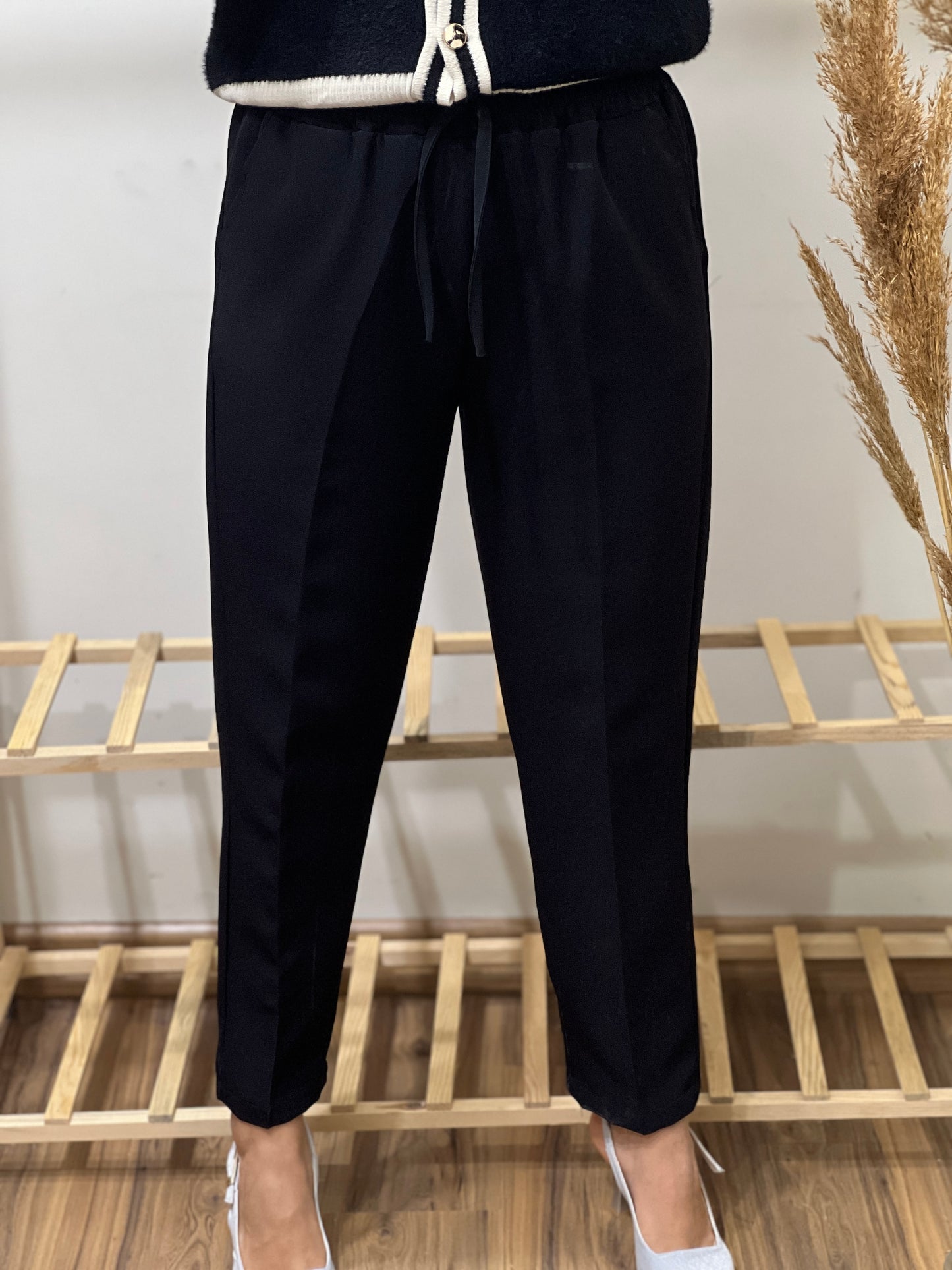 Her Kombinin Vazgeçilmezi: En Çok Satan Double Krep Kumaş Pantolon