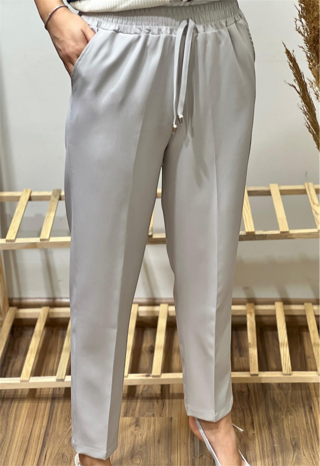 Her Kombinin Vazgeçilmezi: En Çok Satan Double Krep Kumaş Pantolon