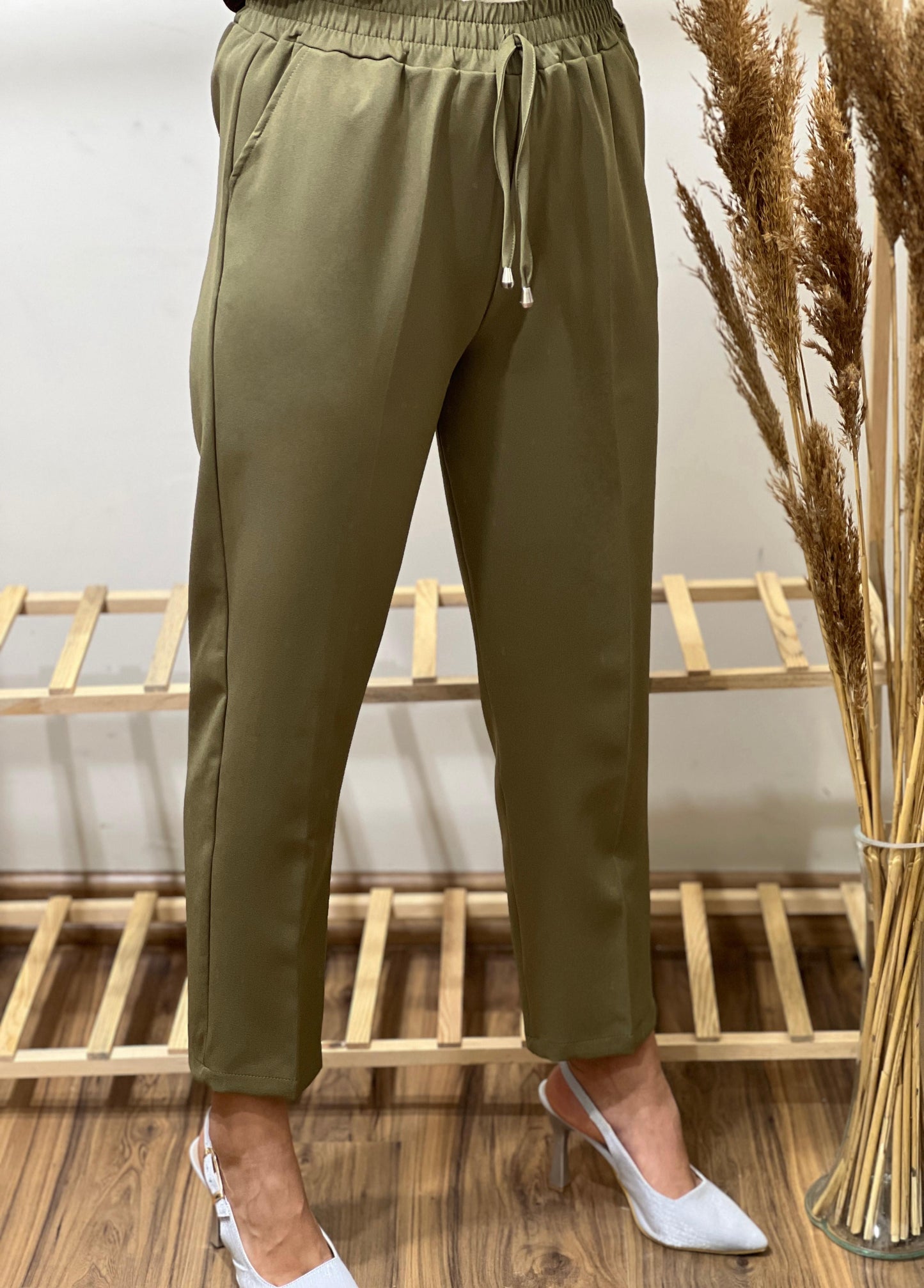 Her Kombinin Vazgeçilmezi: En Çok Satan Double Krep Kumaş Pantolon