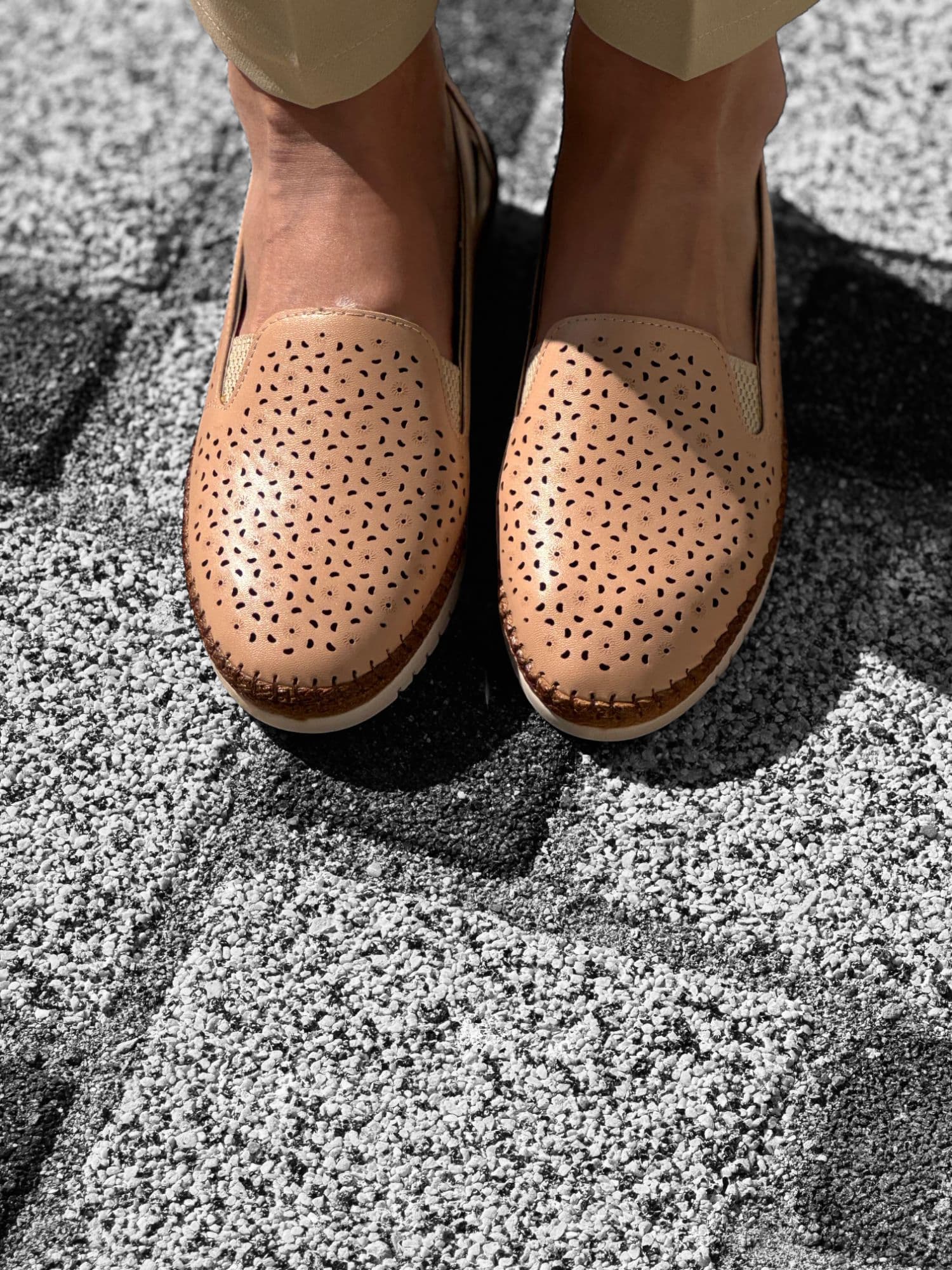 Ortopedik Delikli Yaz Ayakkabısı