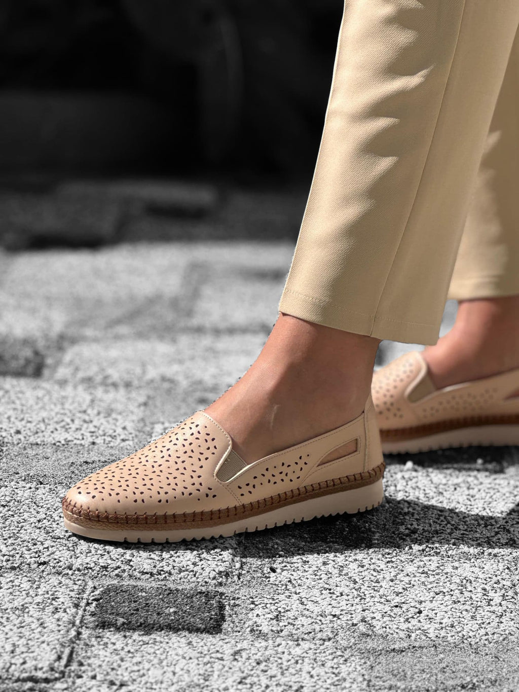 Ortopedik Delikli Yaz Ayakkabısı