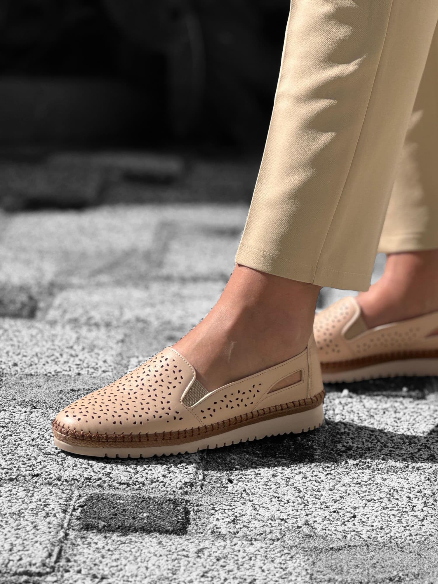 Ortopedik Delikli Yaz Ayakkabısı