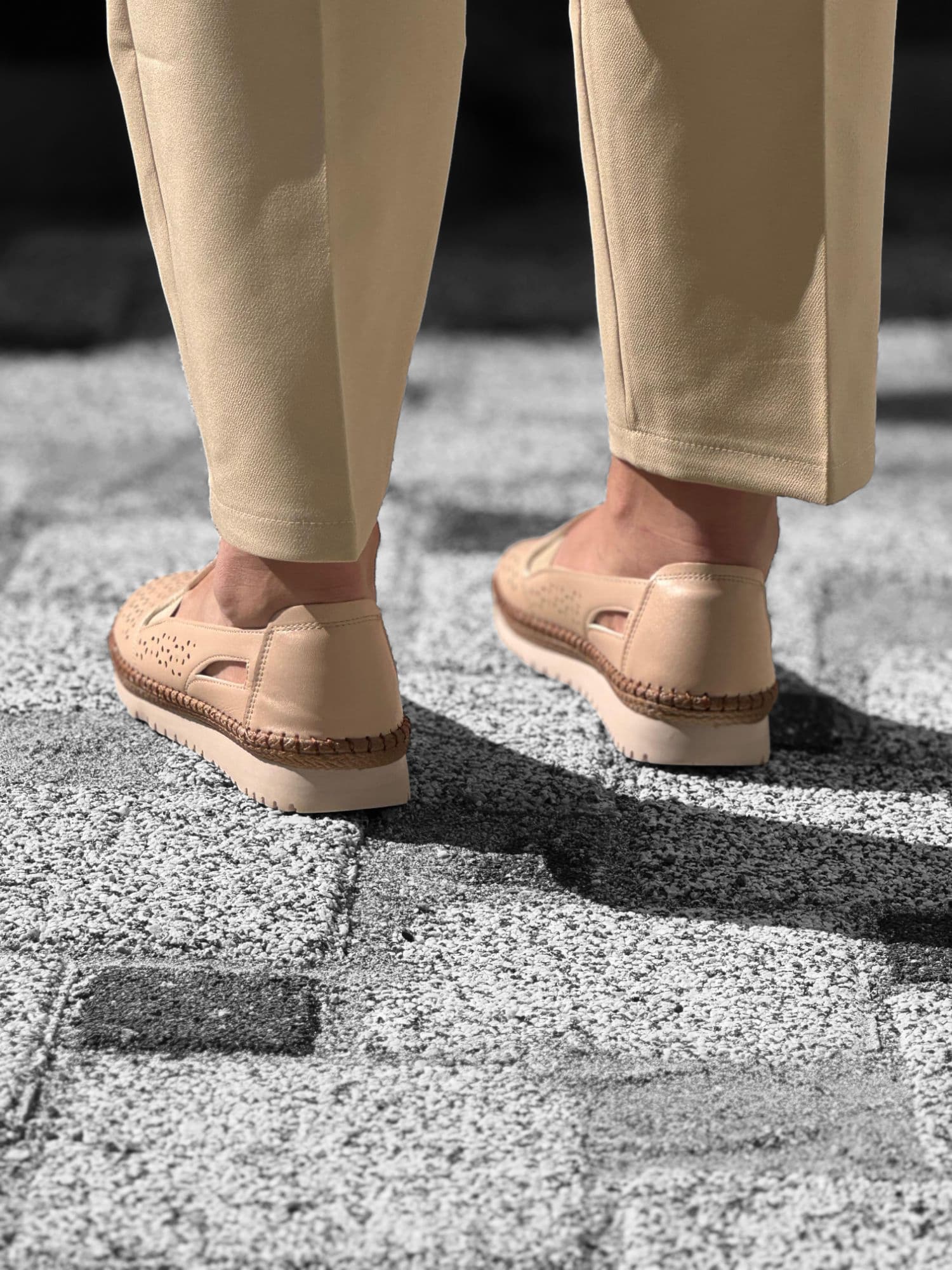 Ortopedik Delikli Yaz Ayakkabısı