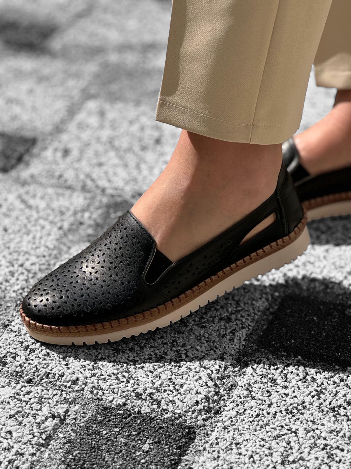 Ortopedik Delikli Yaz Ayakkabısı