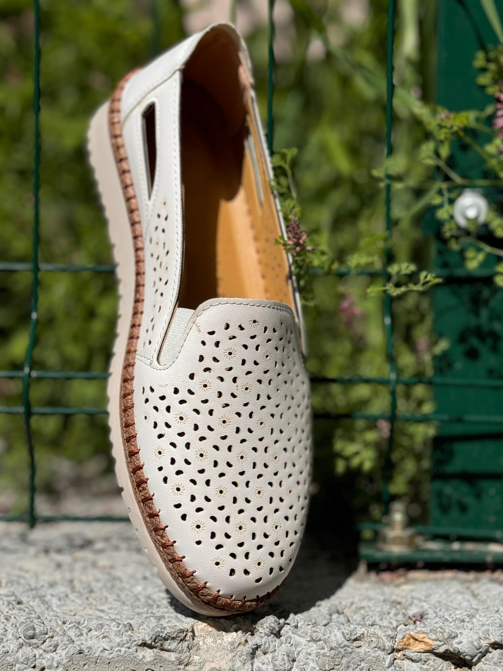 Ortopedik Delikli Yaz Ayakkabısı