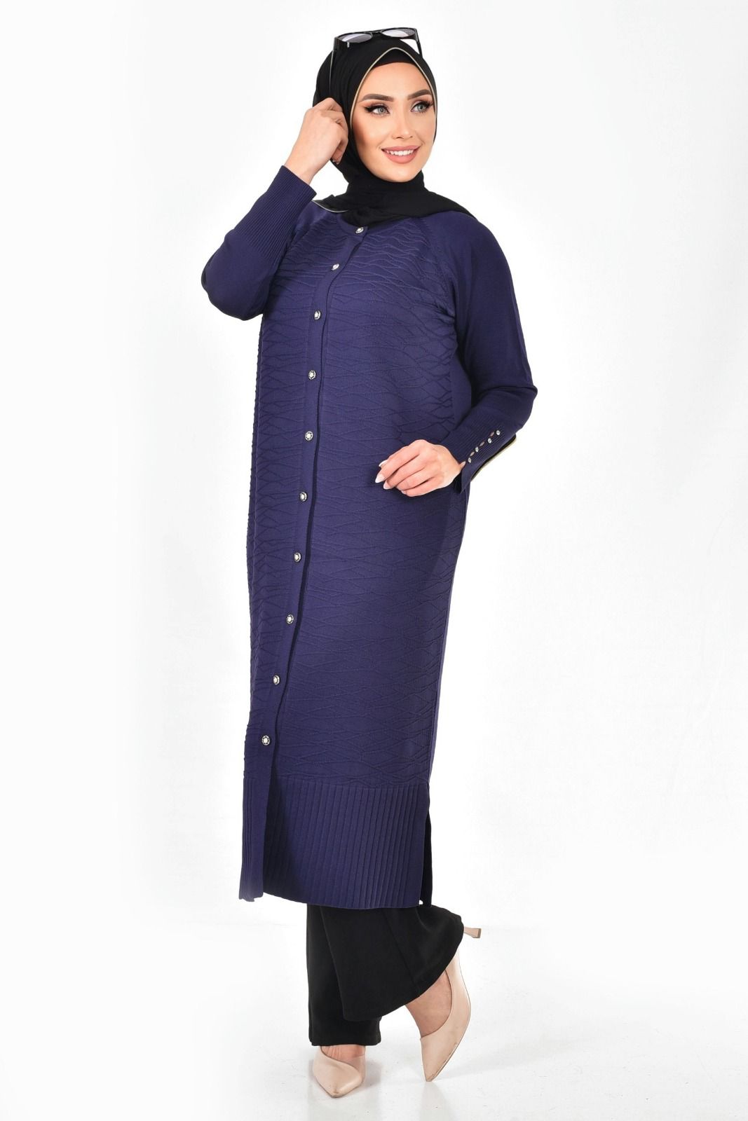 Merserize Kumaş Düğmeli Uzun Hırka