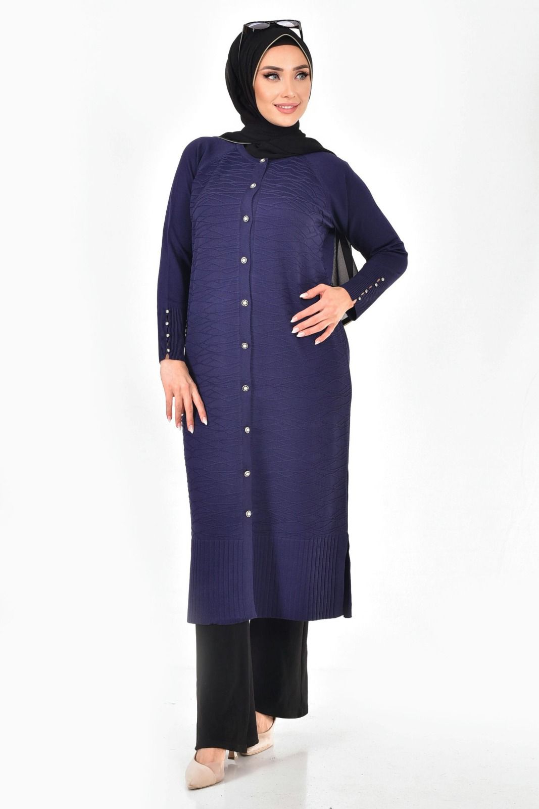 Merserize Kumaş Düğmeli Uzun Hırka