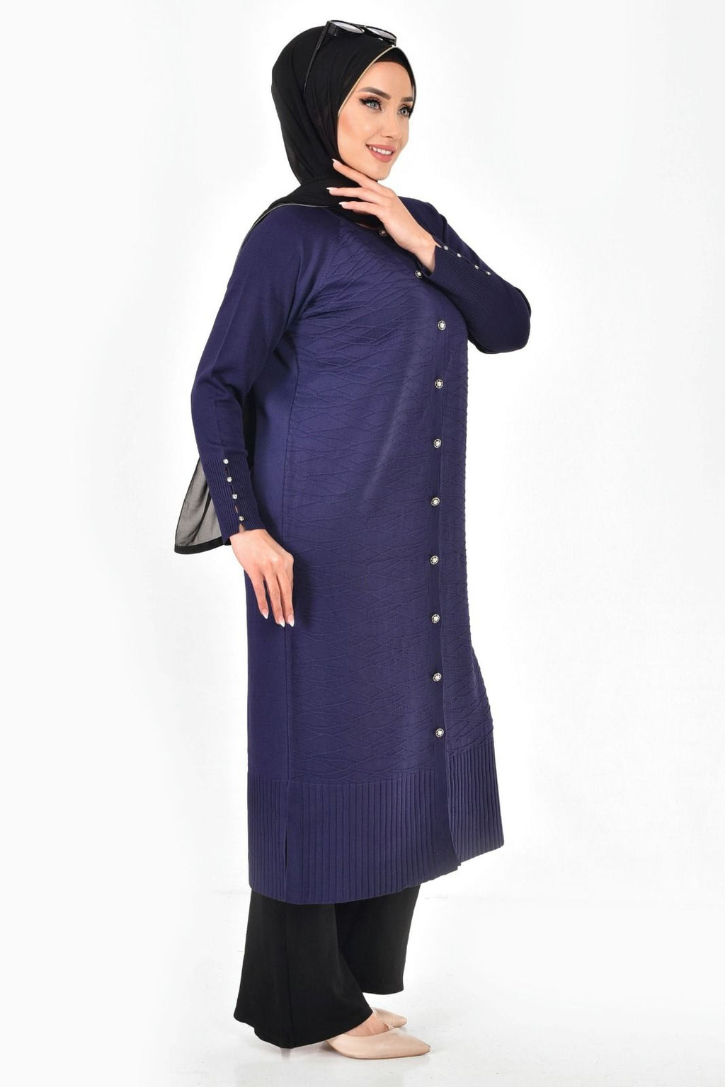 Merserize Kumaş Düğmeli Uzun Hırka