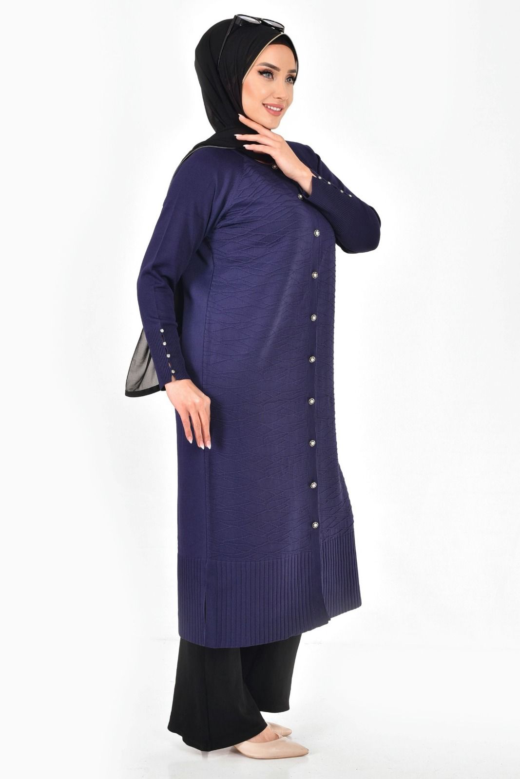 Merserize Kumaş Düğmeli Uzun Hırka