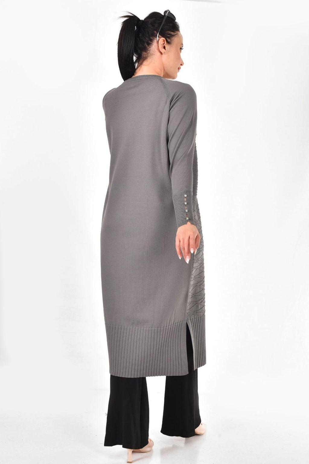 Merserize Kumaş Düğmeli Uzun Hırka