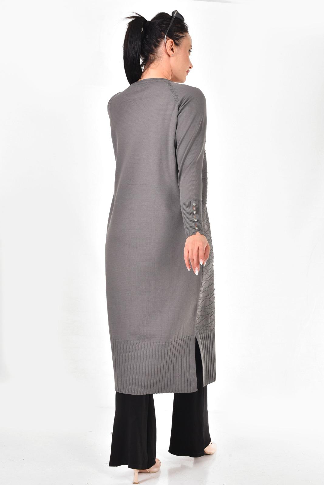 Merserize Kumaş Düğmeli Uzun Hırka