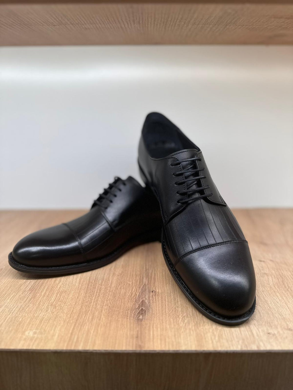 Hakiki Deri Şerit Detaylı Oxford Erkek Ayakkabı – Siyah