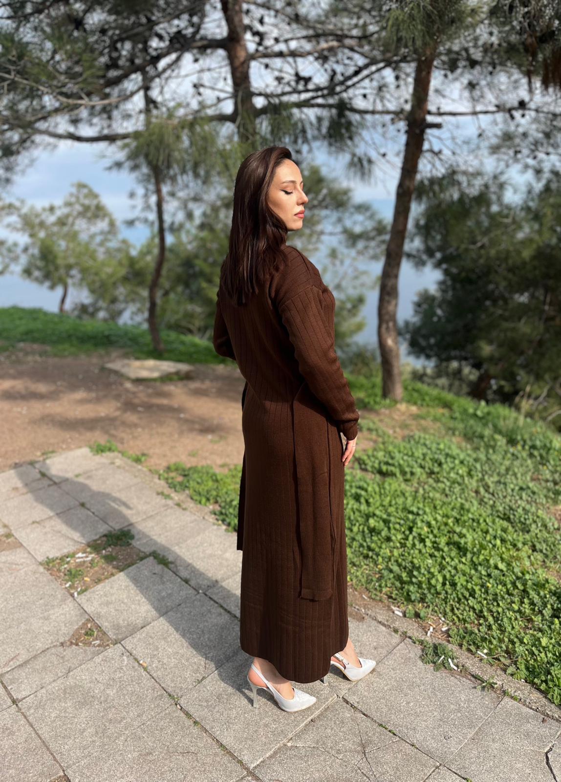 KUŞAKLI BAĞLAMALI YARI BOĞAZLI ESNEK MERSERİZE TRİKO KUMAŞ ELBİSE