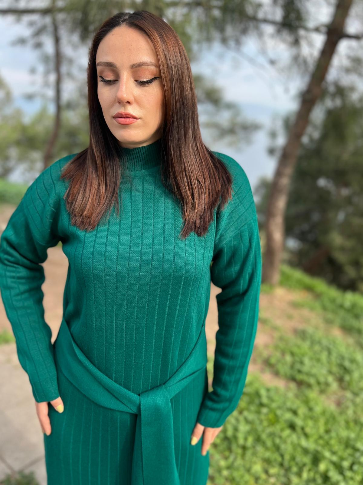 KUŞAKLI BAĞLAMALI YARI BOĞAZLI ESNEK MERSERİZE TRİKO KUMAŞ ELBİSE