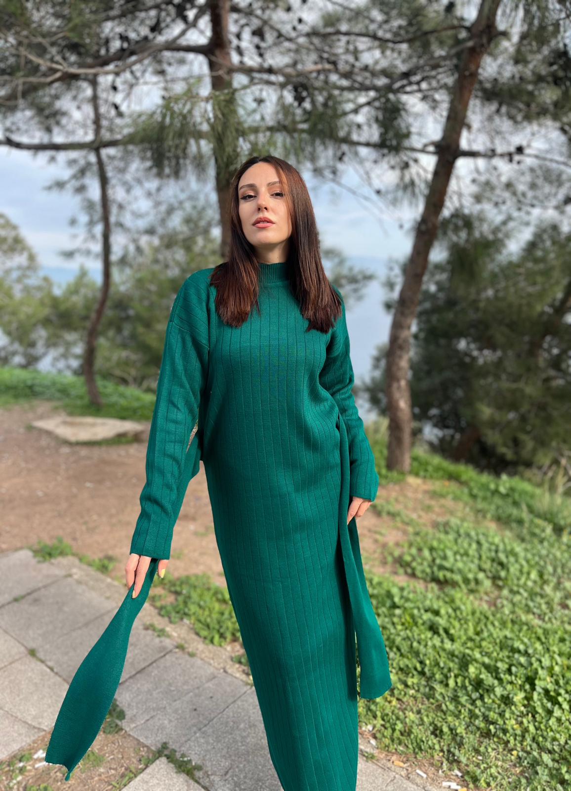 KUŞAKLI BAĞLAMALI YARI BOĞAZLI ESNEK MERSERİZE TRİKO KUMAŞ ELBİSE