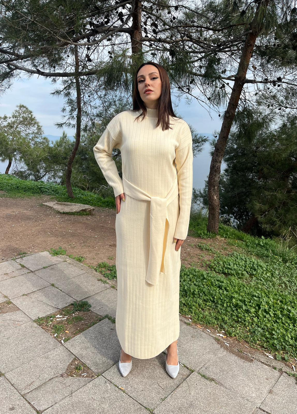 KUŞAKLI BAĞLAMALI YARI BOĞAZLI ESNEK MERSERİZE TRİKO KUMAŞ ELBİSE