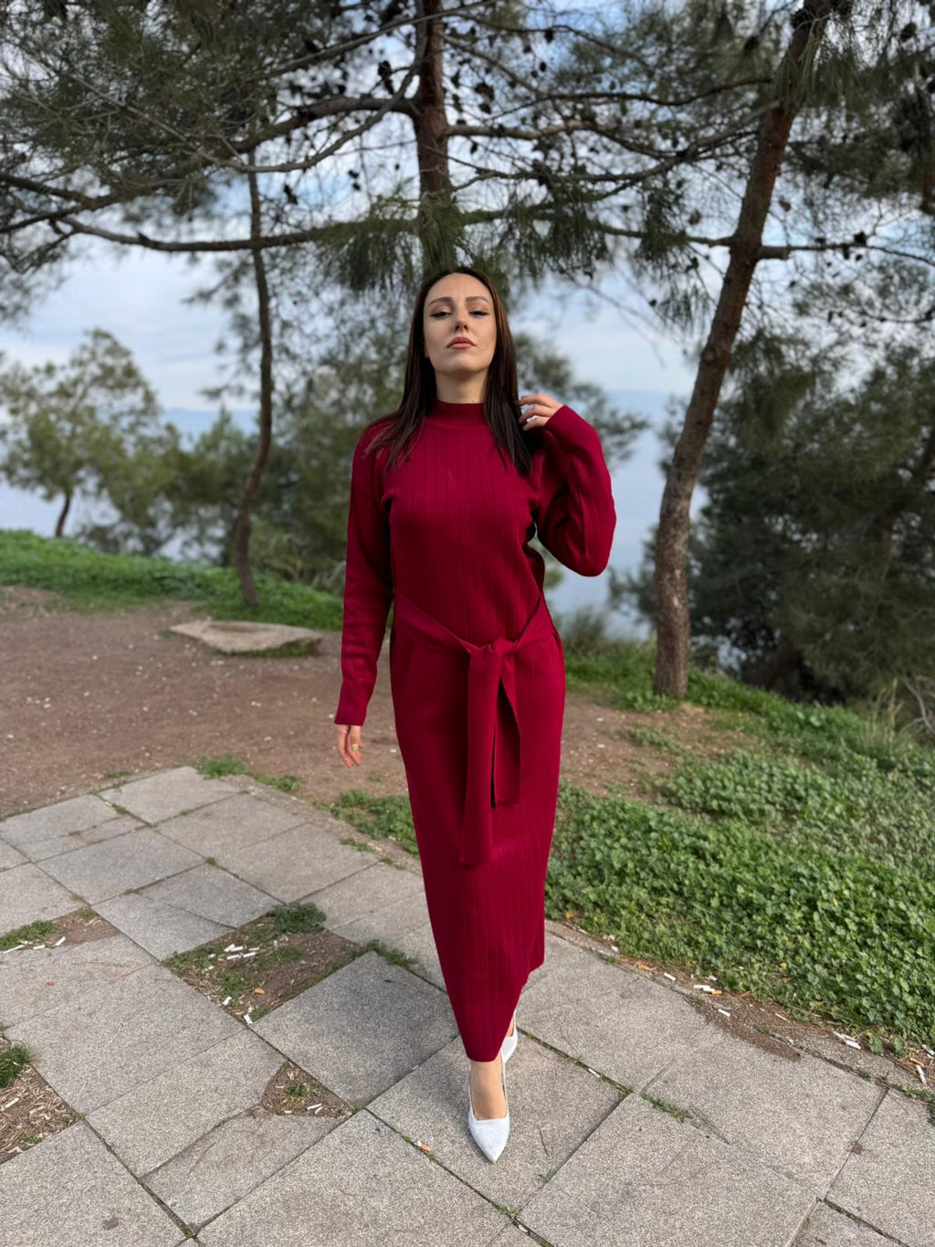 KUŞAKLI BAĞLAMALI YARI BOĞAZLI ESNEK MERSERİZE TRİKO KUMAŞ ELBİSE