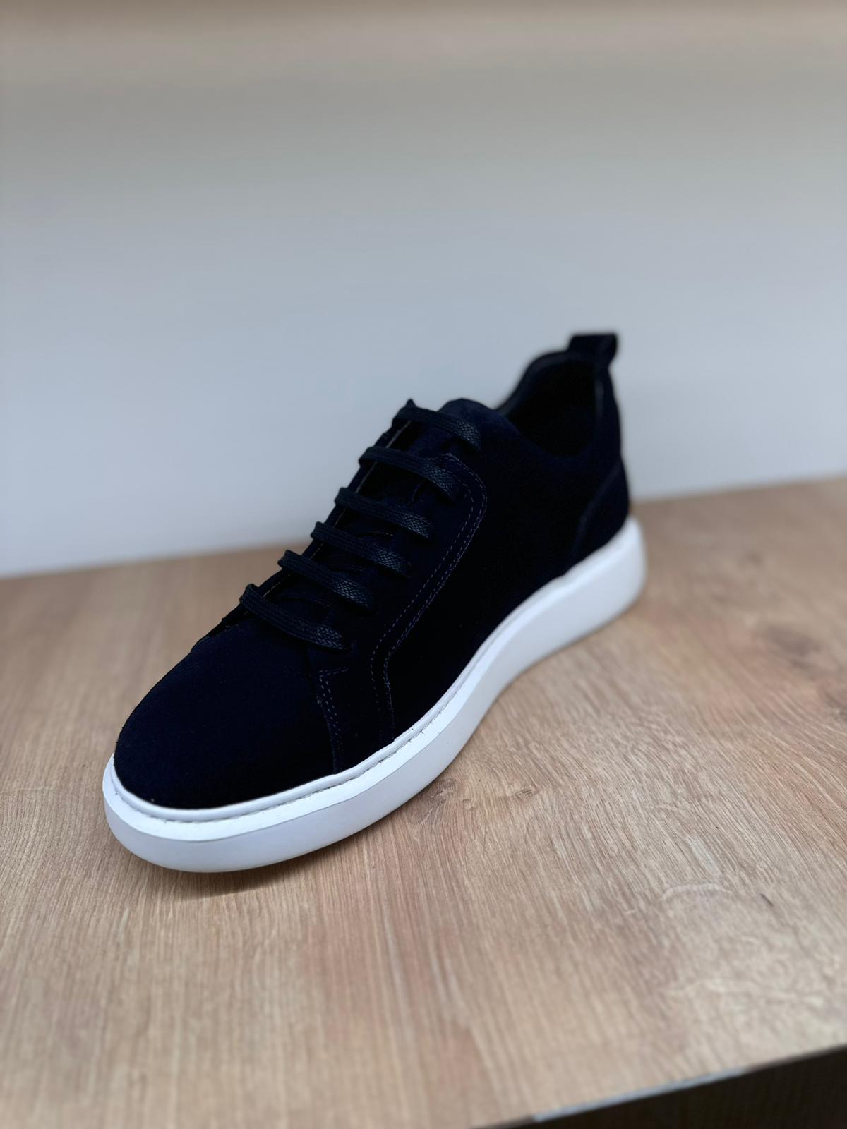 Süet Deri Bağcıklı Günlük Erkek Sneaker