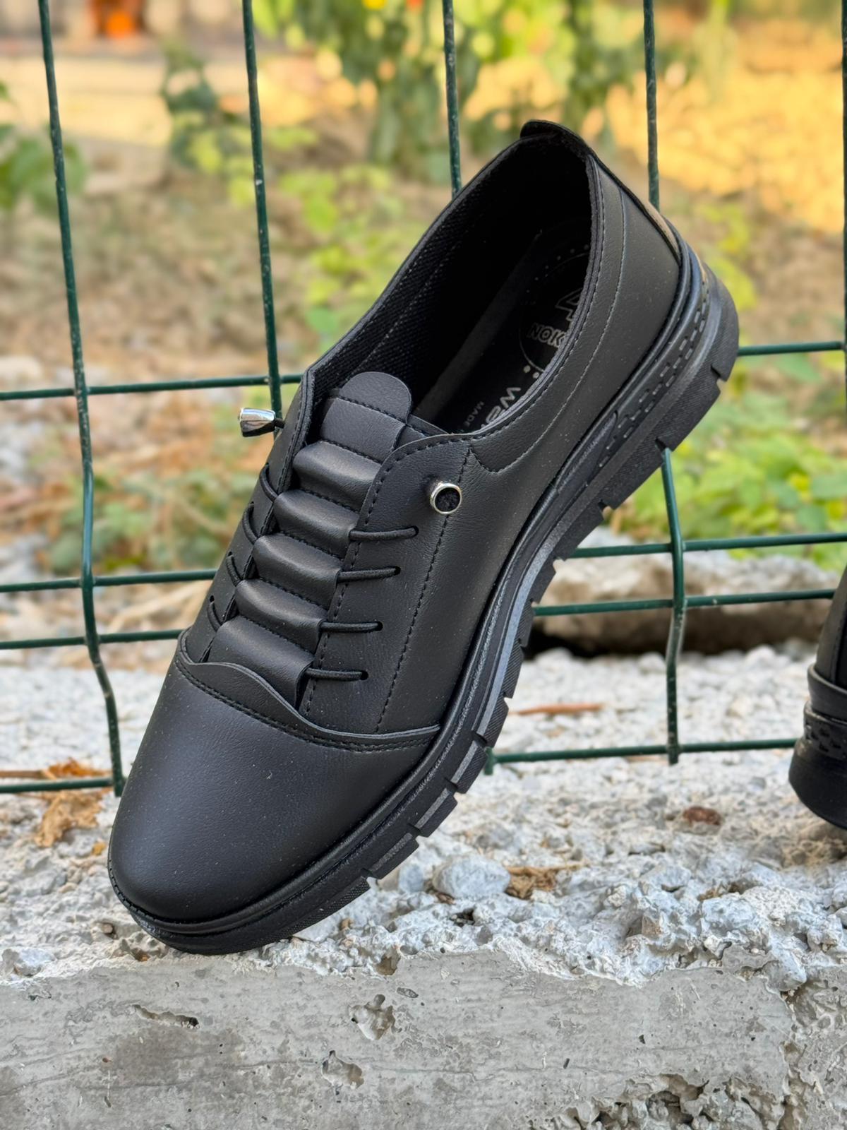 BAYRAKÇIOĞLU SÜS BAĞLAMALI ESNEK ORTOPEDİK KADIN AYAKKABI