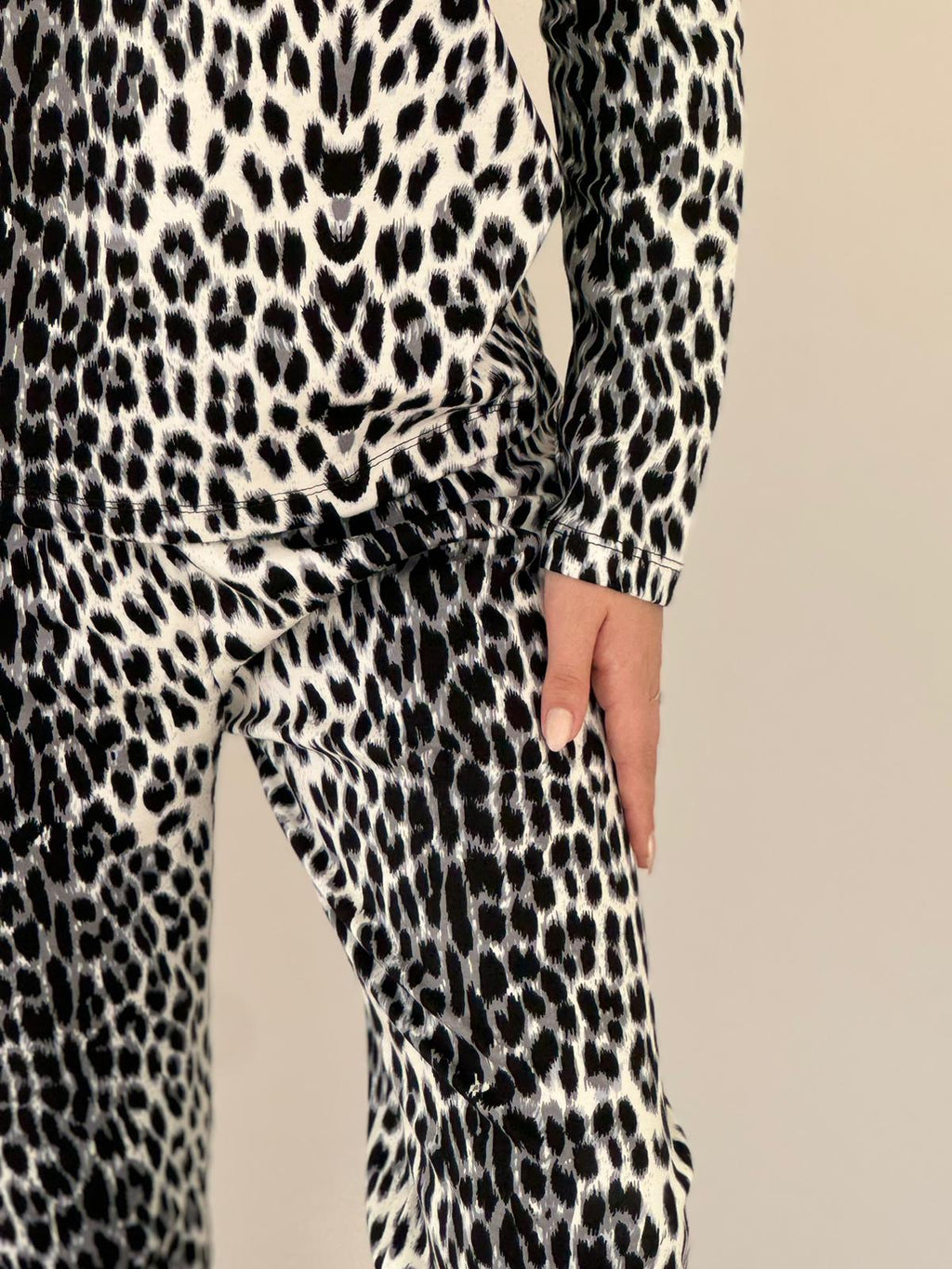 Leopar Desen Kışlık Pijama Takımı