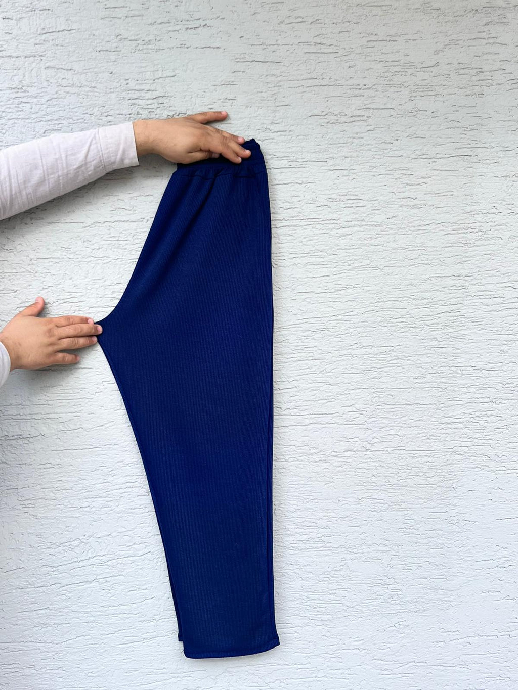 BATTAL VE NORMAL BEDEN FULL ESNEK BELDEN LASTİK VE CEPLİ ÇOK SATAN BURGU PANTOLON