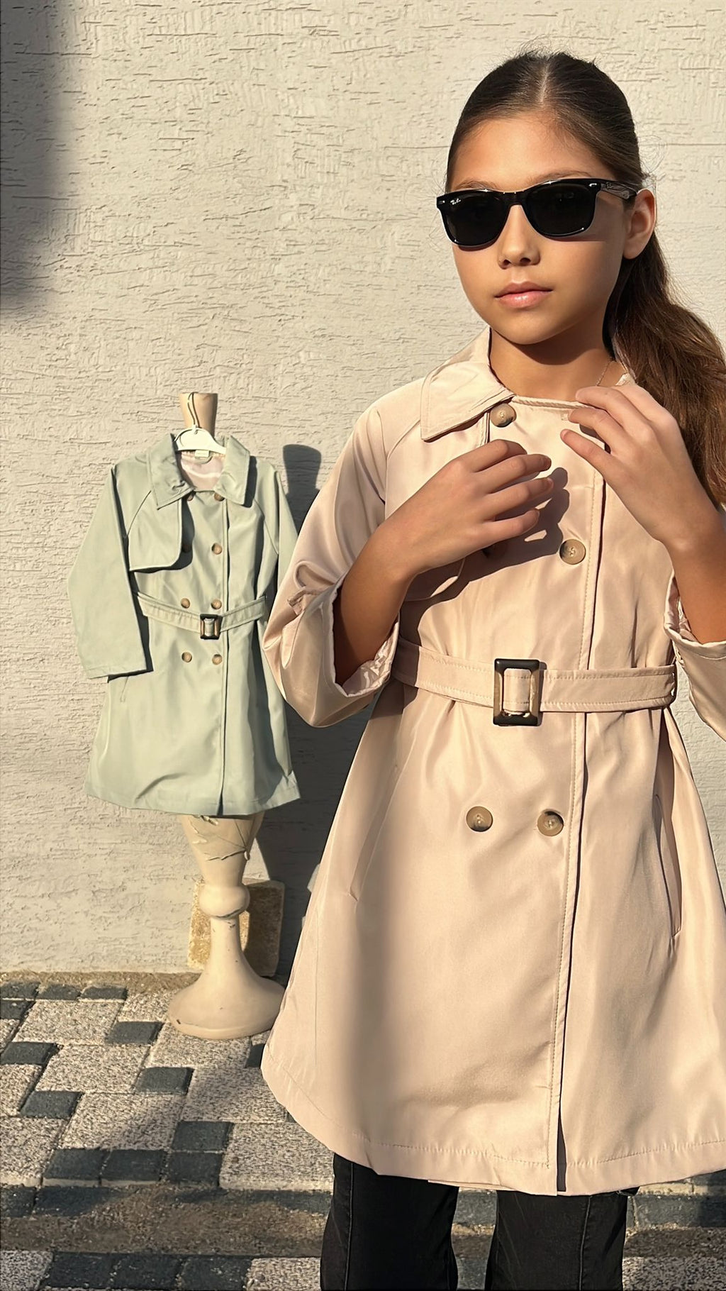 3-12 YAŞ ÇOCUK İÇ ASTARLI DÜĞMELİ ÇİFT CEPLİ VE KEMERLİ BONDED SU GEÇİRMEZ KUMAŞ TRENÇKOT