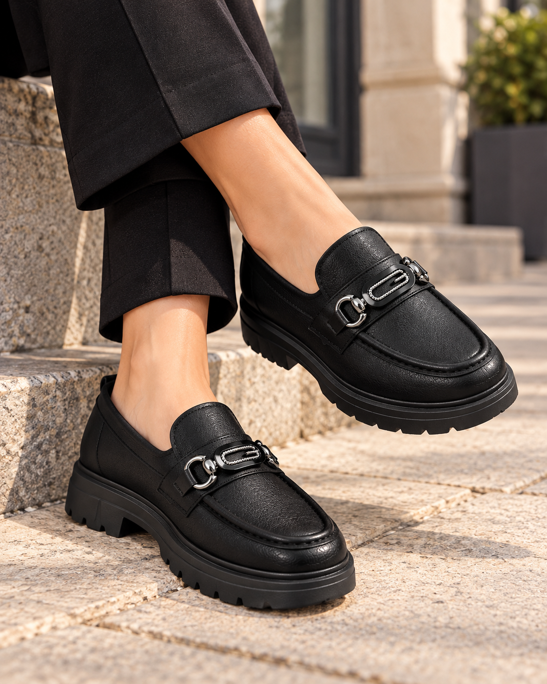 Lorin Metal Detaylı Kalın Taban Kadın Loafer Ayakkabı